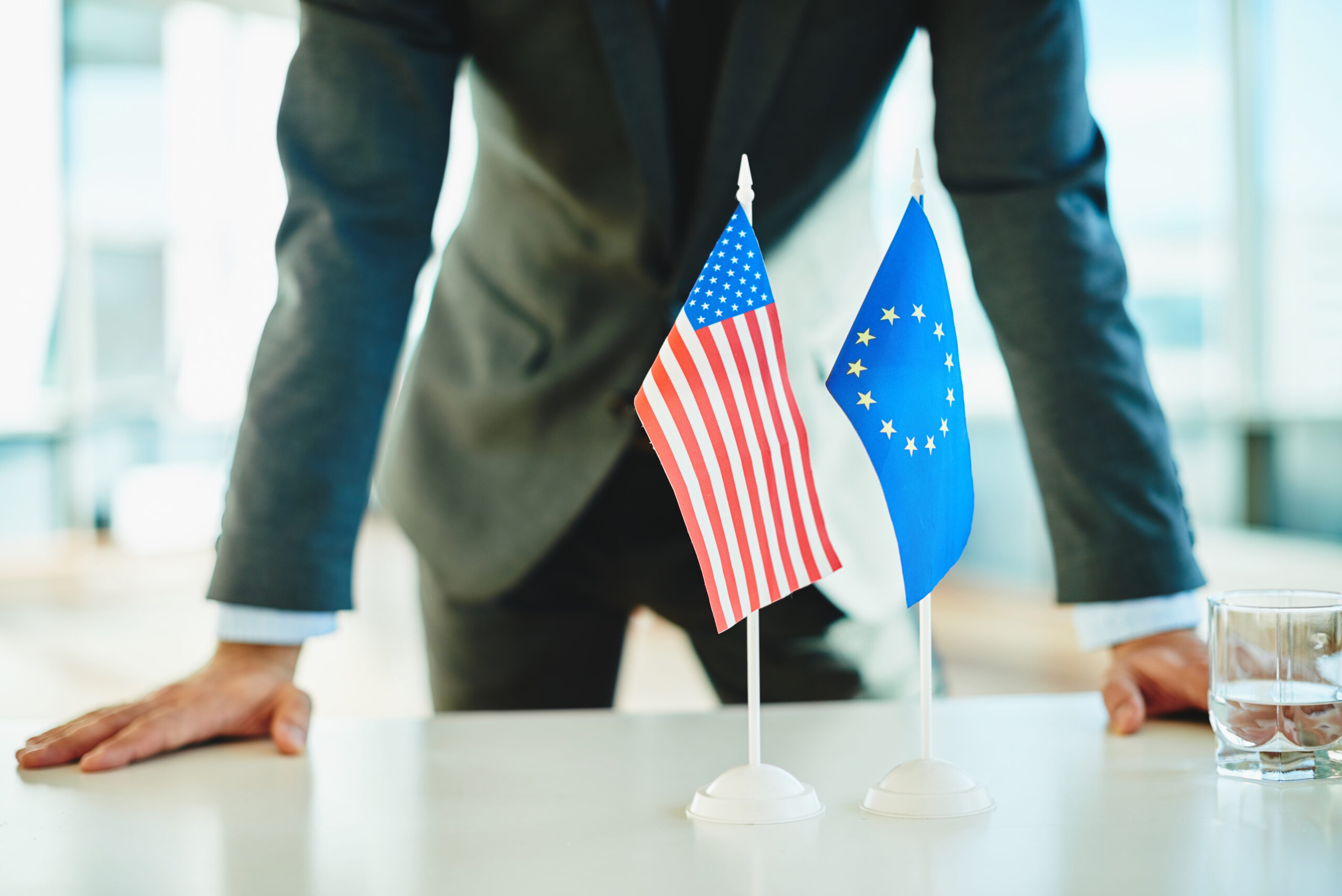 États-Unis et Europe : Une relation complexe scrutée